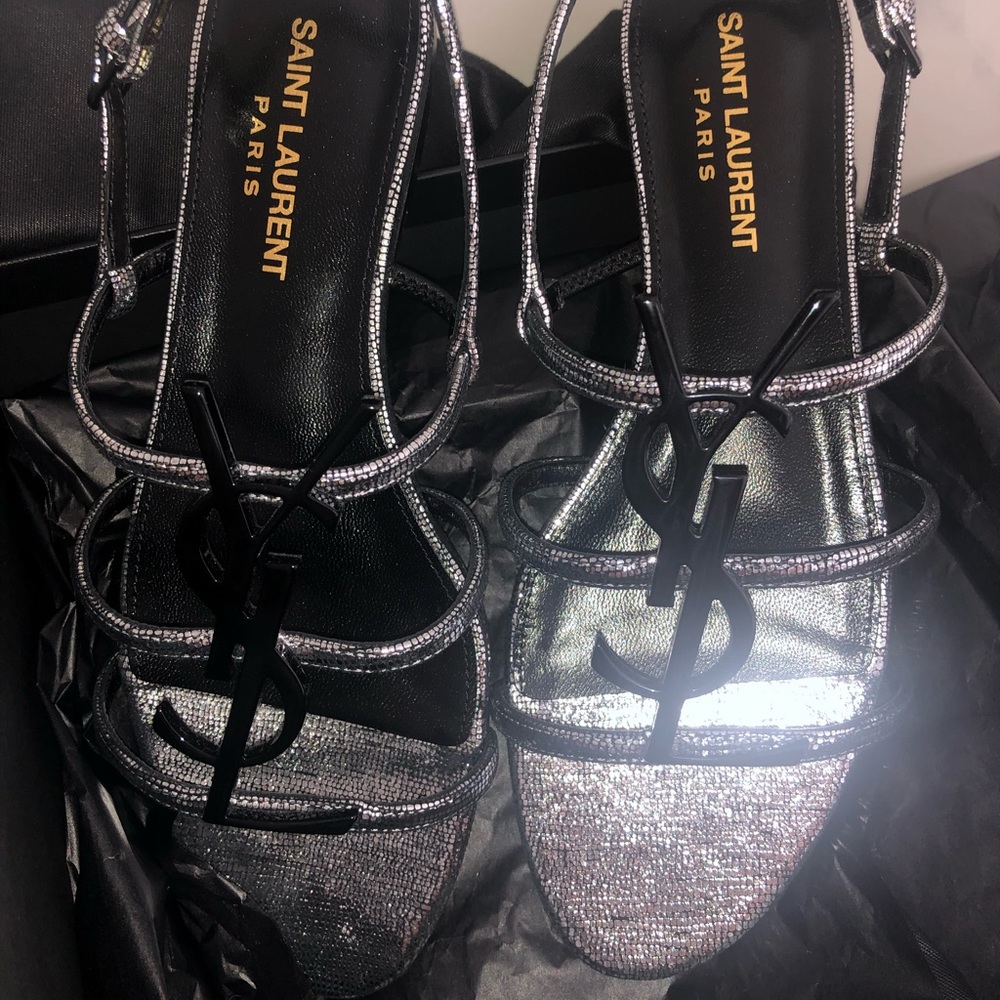 ❗️❗️❗️❗️ SOLD Saint Laurent Sandals - Picture 5 of 9